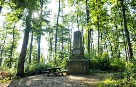 Schöffeldenkmal, © Naturpark Purkersdorf/G.Orosel