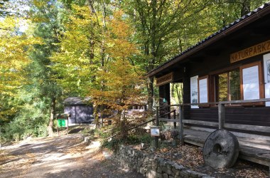 The &quot;Wienerwaldhaus&quot; at the nature park visitor center, © Naturpark Purkersdorf