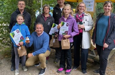 1st &amp; 2nd place in the Nature Park Honey 2023 labelling competition, © Naturpark Purkersdorf/G.Orosel